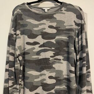 Time and Tru brand camo top